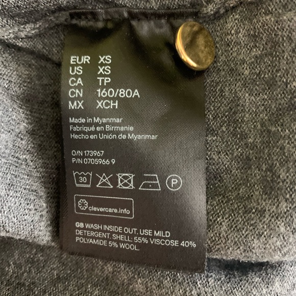 Turtleneck with Gold Buttons - Picture 4 of 5